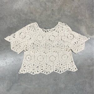 Cream Crochet Women's Short Sleeve Crop Top Size M